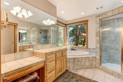 Bath - 64464 Collins Rd, Bend, OR 97703 photo 2 of 2