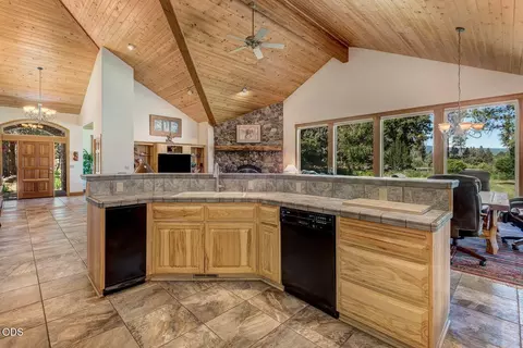 Kitchen - 64464 Collins Rd, Bend, OR 97703 photo 1 of 6
