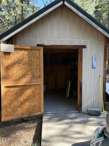 3 Karen Ln, Crescent Lake, OR 97733