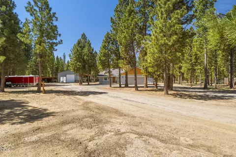 2716 Boone Cir, La Pine, OR 97739