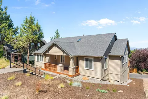 3056 NW Craftsman Dr, Bend, OR 97703