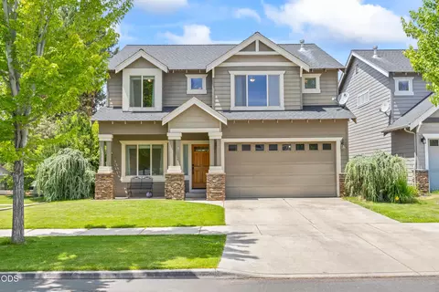 1885 NE Altura Dr, Bend, OR 97701