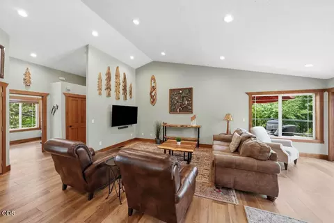 63225 Stonewood Dr, Bend, OR 97701 photo 9