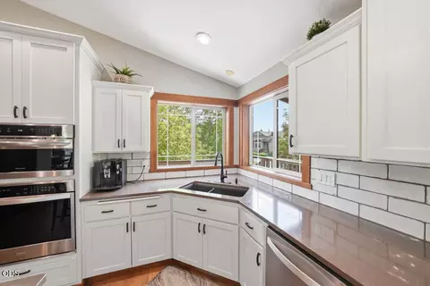 63225 Stonewood Dr, Bend, OR 97701 photo 16
