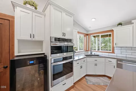 63225 Stonewood Dr, Bend, OR 97701 photo 18
