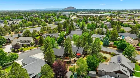 63225 Stonewood Dr, Bend, OR 97701 photo 48