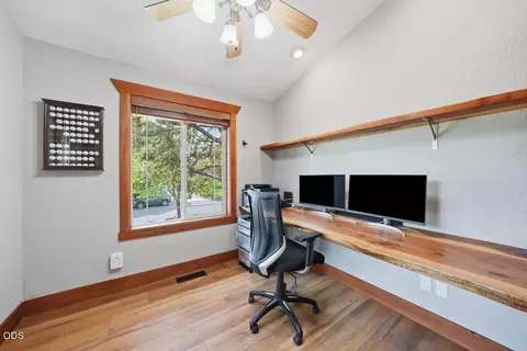 63225 Stonewood Dr, Bend, OR 97701 photo 20