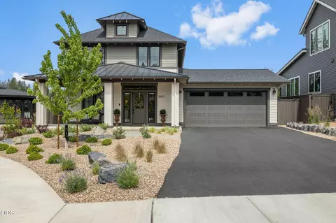 2631 NW Waymaker Ct, Bend, OR 97703