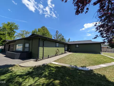 5824 Independence Ave, Klamath Falls, OR 97603