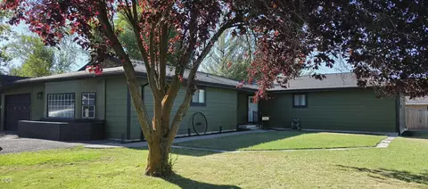 5824 Independence Ave, Klamath Falls, OR 97603