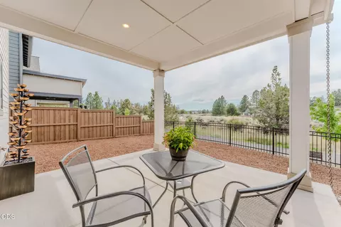 Exterior - 3759 NE Tellus Dr, Bend, OR 97701 photo 3 of 6
