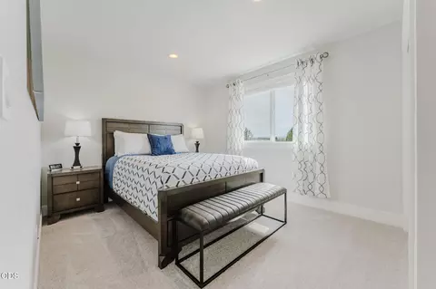 Bedroom - 3759 NE Tellus Dr, Bend, OR 97701 photo 3 of 6