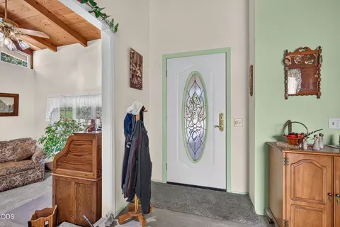 Entry Way - 11339 Michael Rd, Central Point, OR 97502 photo 1 of 1