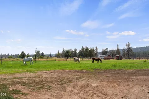 Exterior - 65880 93rd St, Bend, OR 97703 photo 1 of 15