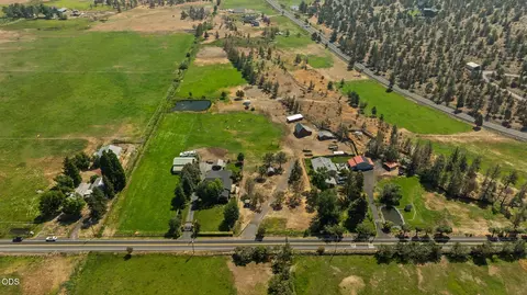 View/Area - 65880 93rd St, Bend, OR 97703 photo 2 of 6