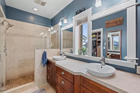 Bath - 65880 93rd St, Bend, OR 97703 photo 1 of 3