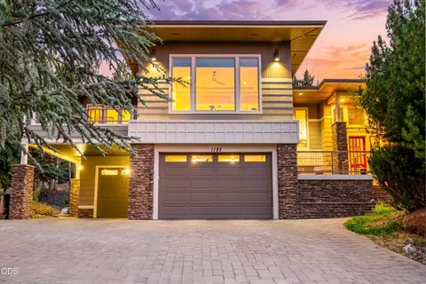 1195 NW Remarkable Dr, Bend, OR 97703