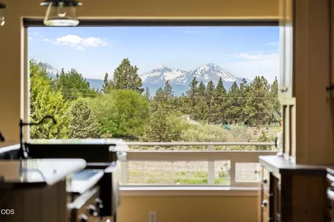 Kitchen - 63531 Gentry Loop, Bend, OR 97701 photo 1 of 5