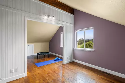 Bedroom - 63531 Gentry Loop, Bend, OR 97701 photo 6 of 6
