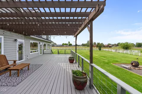 Exterior - 63531 Gentry Loop, Bend, OR 97701 photo 12 of 18