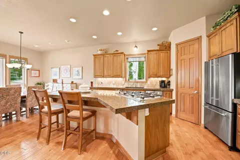 Kitchen - 62028 Fall Creek Loop, Bend, OR 97702 photo 5 of 5