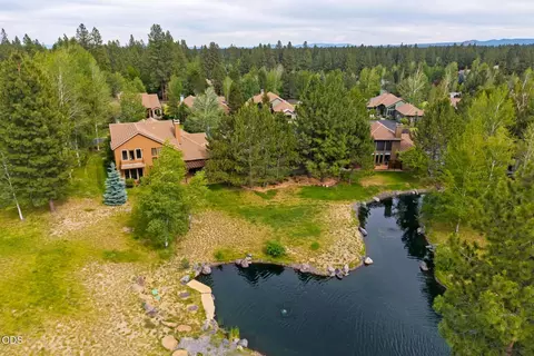 View/Area - 62028 Fall Creek Loop, Bend, OR 97702 photo 3 of 7