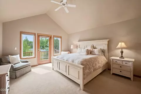 Bedroom - 62028 Fall Creek Loop, Bend, OR 97702 photo 2 of 3