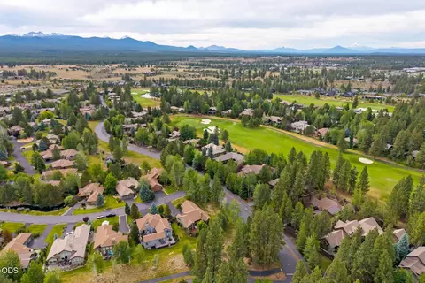 View/Area - 62028 Fall Creek Loop, Bend, OR 97702 photo 6 of 7