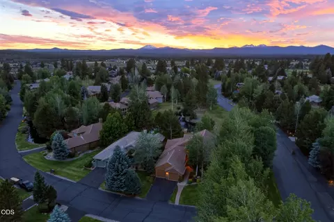 View/Area - 62028 Fall Creek Loop, Bend, OR 97702 photo 1 of 7