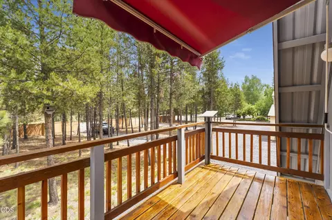Exterior - 53619 Day Rd, La Pine, OR 97739 photo 5 of 8