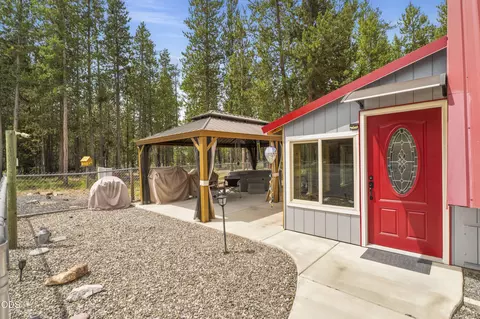 Exterior - 53619 Day Rd, La Pine, OR 97739 photo 6 of 8