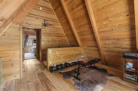 Entry Way - 53619 Day Rd, La Pine, OR 97739 photo 2 of 3