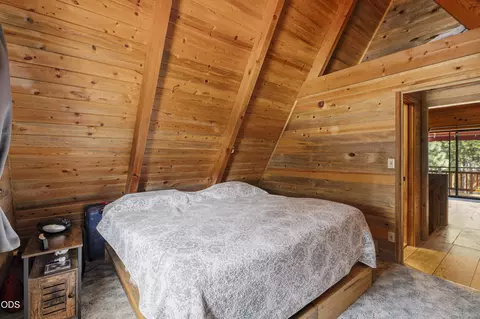 Bedroom - 53619 Day Rd, La Pine, OR 97739 photo 1 of 1