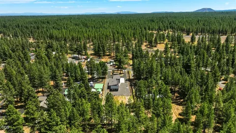 View/Area - 59981 Cheyenne Rd, Bend, OR 97702 photo 7 of 9