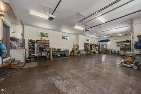 Other - 59981 Cheyenne Rd, Bend, OR 97702 photo 11 of 13