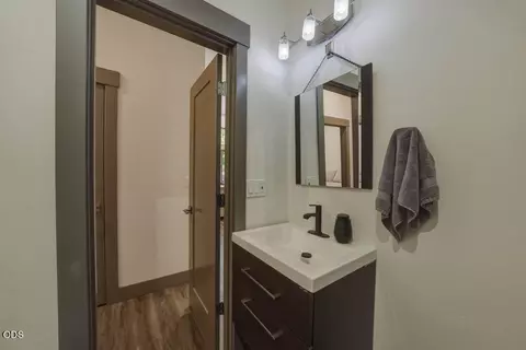 Bath - 59981 Cheyenne Rd, Bend, OR 97702 photo 1 of 6