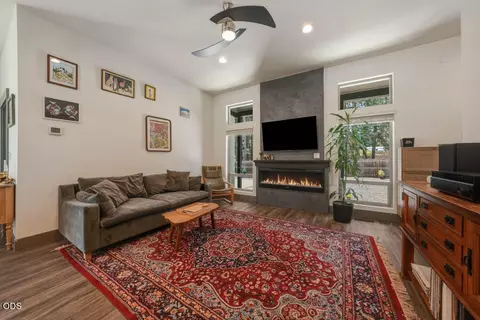 Living - 59981 Cheyenne Rd, Bend, OR 97702 photo 1 of 4