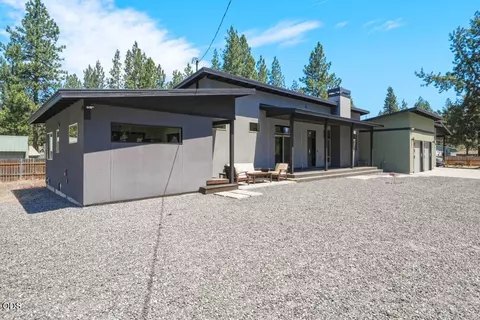 Exterior - 59981 Cheyenne Rd, Bend, OR 97702 photo 7 of 13
