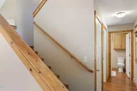 Entry Way - 51922 Read Loop, La Pine, OR 97739 photo 3 of 4