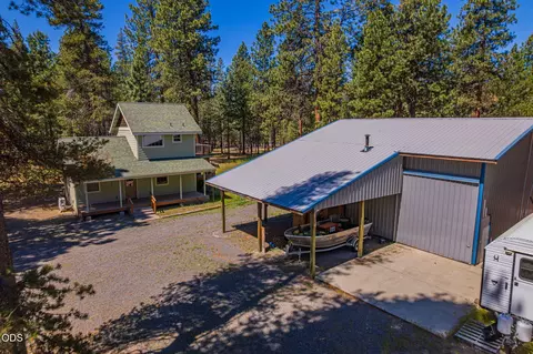 Exterior - 51922 Read Loop, La Pine, OR 97739 photo 10 of 15