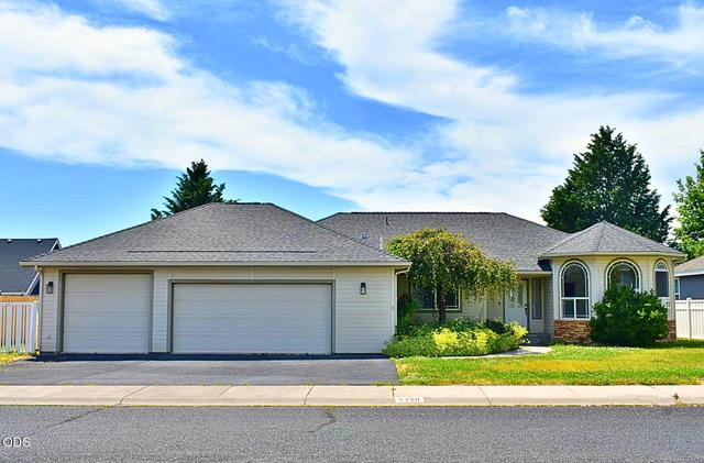 4350 Calimesa Way, Klamath Falls, OR 97603
