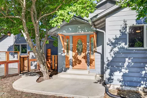 407 Marie St, Medford, OR 97504