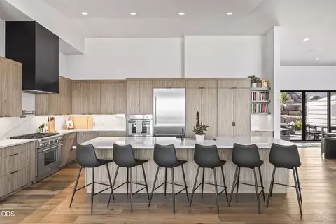 Kitchen - 2375 NW Wyeth Pl, Bend, OR 97703 photo 2 of 10