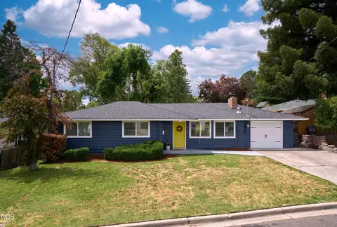 340 Sutter Ave, Medford, OR 97504