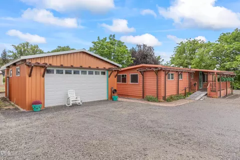2088 SE Rose Ln, Prineville, OR 97754