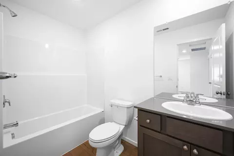 Bath - 16673 Cottage Pine St, La Pine, OR 97739 photo 1 of 3