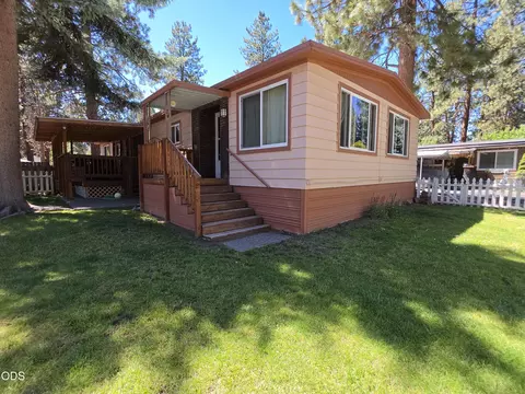 61060 Kings Ln #123, Bend, OR 97702