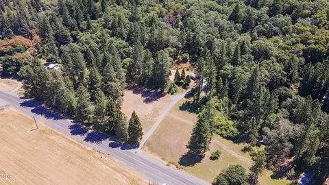 11230 Lower River Rd, Grants Pass, OR 97526 photo 2
