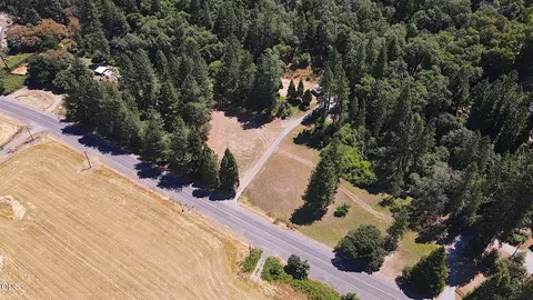 11230 Lower River Rd, Grants Pass, OR 97526 photo 4