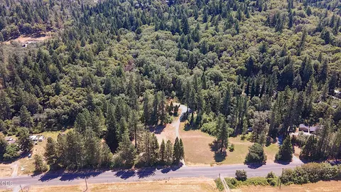 11230 Lower River Rd, Grants Pass, OR 97526 photo 5